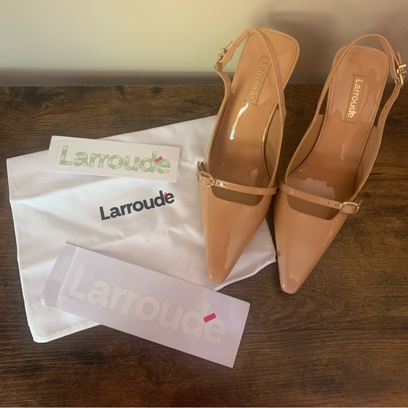 NWOT Larroude Ines Pump In Tan Patent Leather Size 8 New - Picture 2 of 14